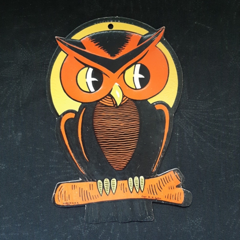 Authentic vintage copr H. E. LUHRS diecut embossed owl halloween decoration